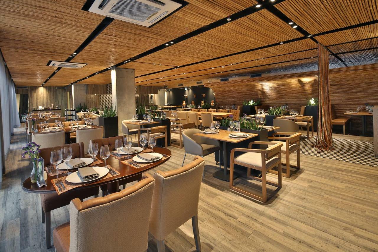 Movich Buro 51 Hotel Barranquilla  Exterior foto Restaurant in the hotel